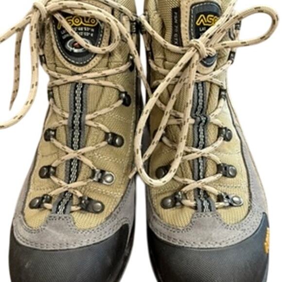 "ASOLO" Lady's Hiking Boot SZ 9 Made In Romania FSN 70 GTX Waterproof SEE PICS - Picture 1 of 11